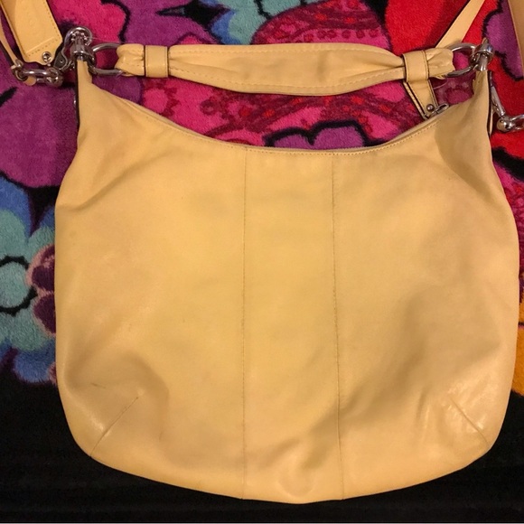 COACH Large Butter Yellow Leather Kristine Hobo Bag L1026-16808 Convertible - Picture 8 of 9